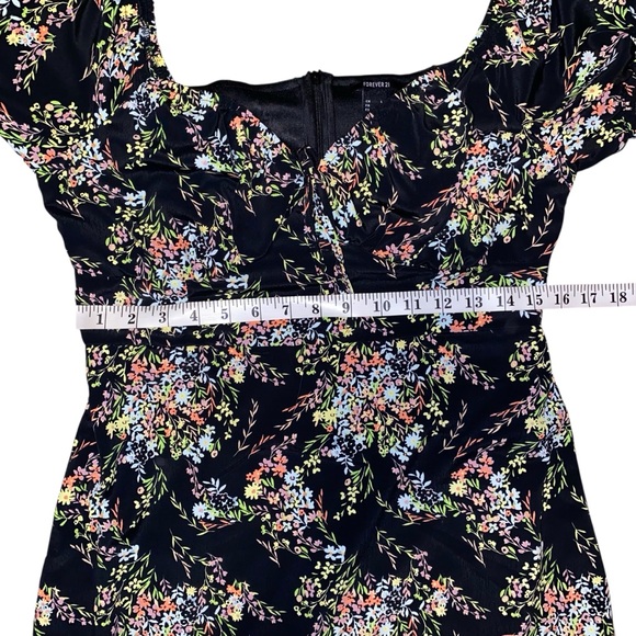 Forever 21 Black Floral Puff Sleeve Dress - Picture 8 of 11